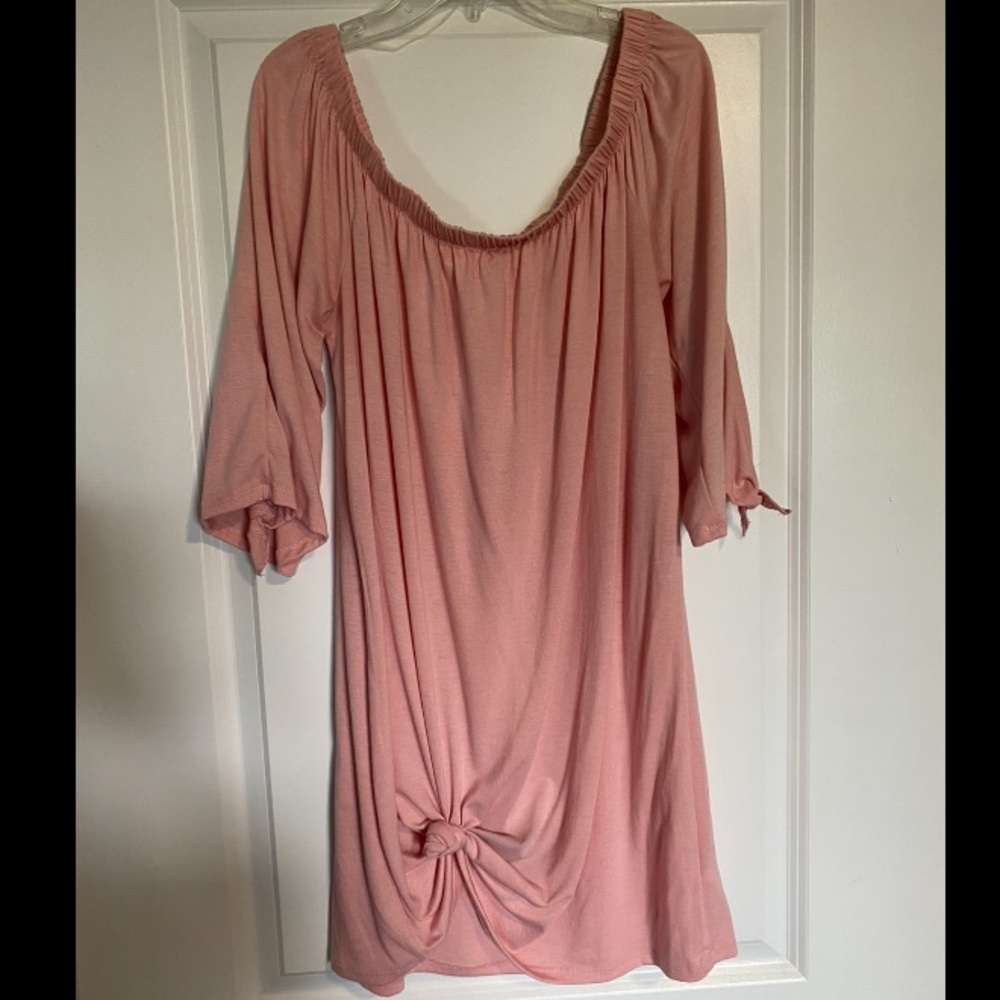 Light pink Off-the-shoulder Top